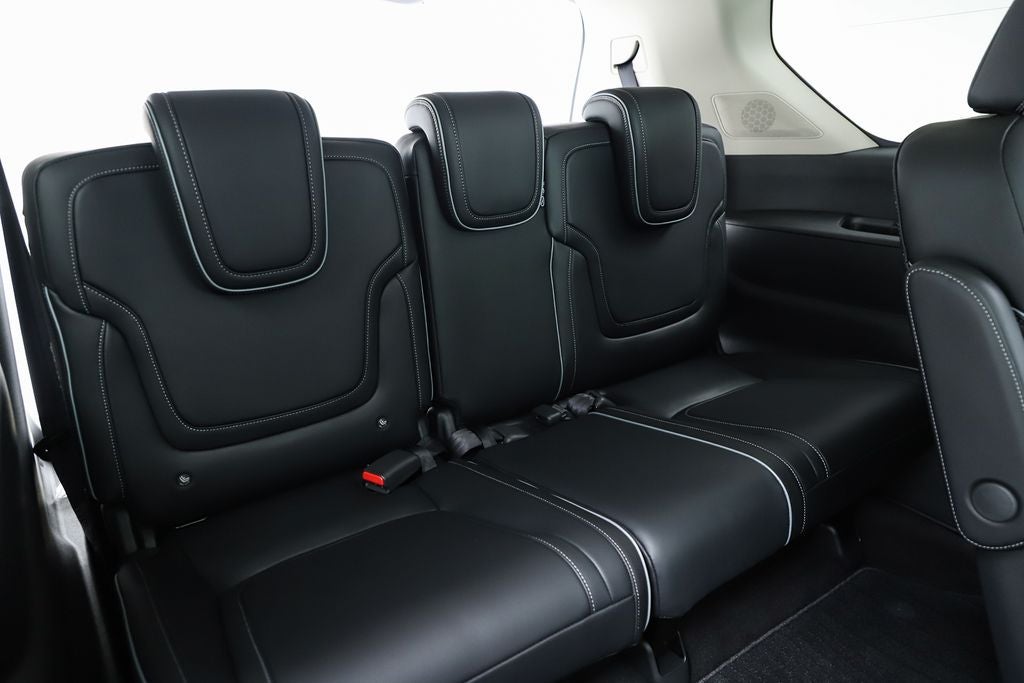 2027 INFINITI QX80 LUXE