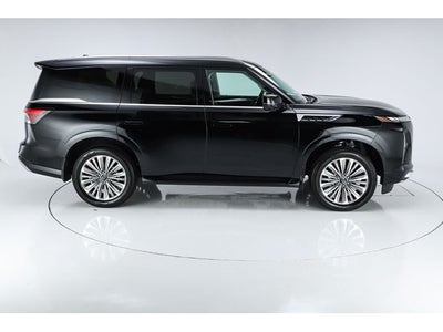 2027 INFINITI QX80 LUXE