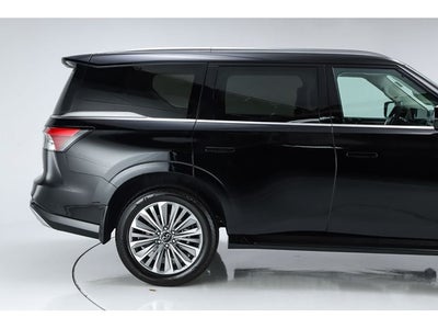 2027 INFINITI QX80 LUXE