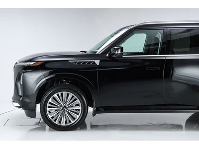 2027 INFINITI QX80 LUXE