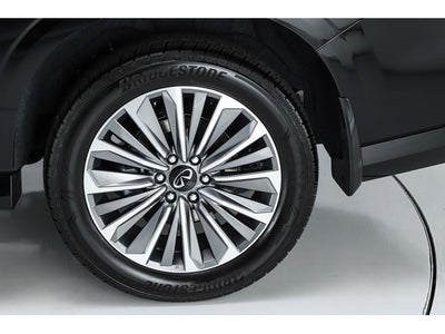 2027 INFINITI QX80 LUXE