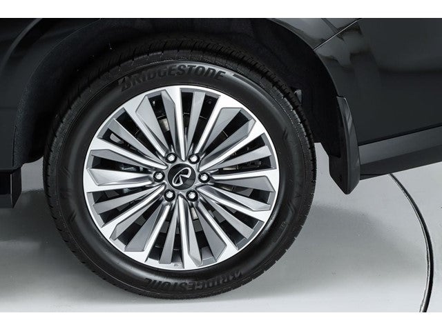 2027 INFINITI QX80 LUXE