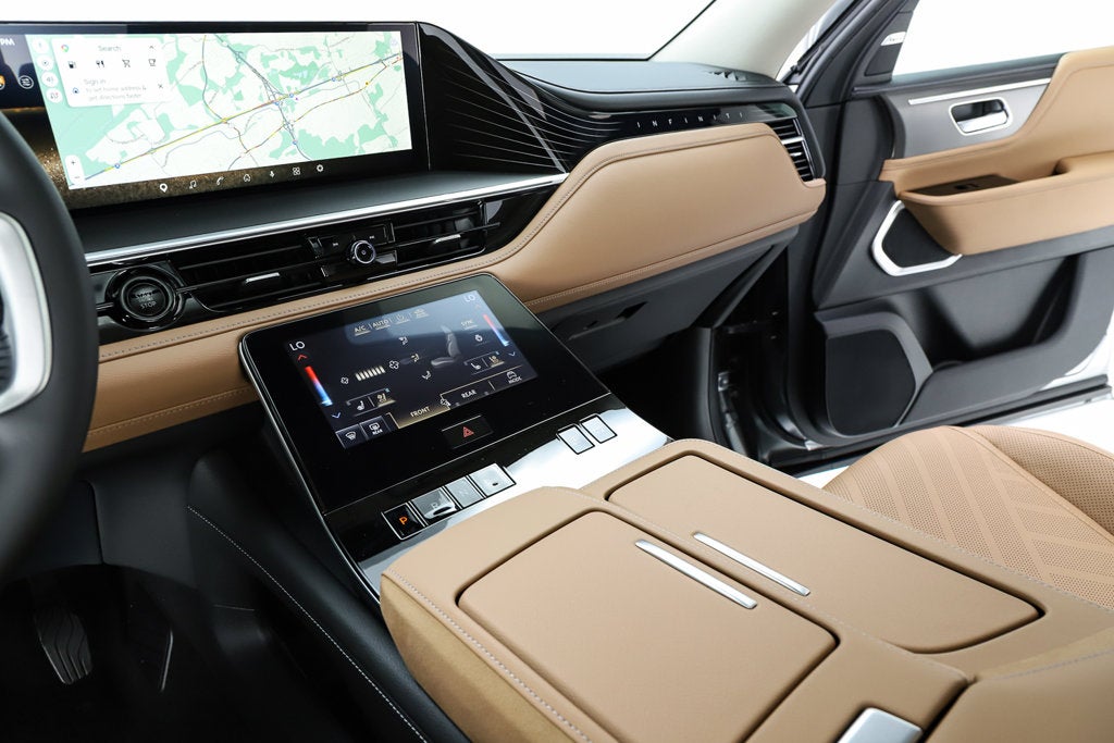 2027 INFINITI QX80 LUXE