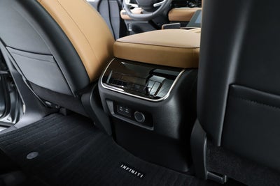 2027 INFINITI QX80 LUXE