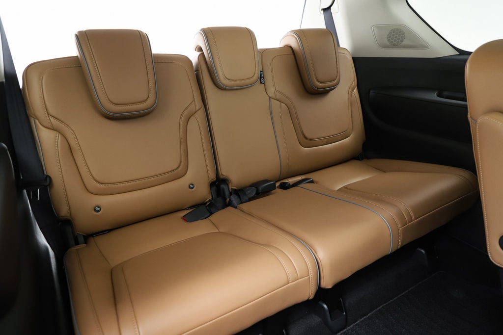 2027 INFINITI QX80 LUXE