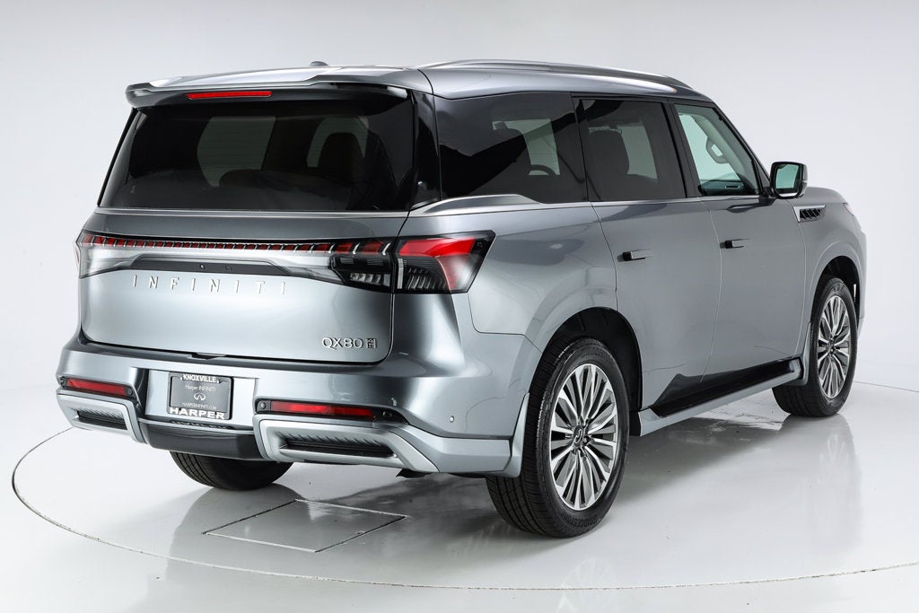 2027 INFINITI QX80 LUXE