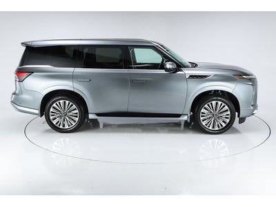 2027 INFINITI QX80 LUXE