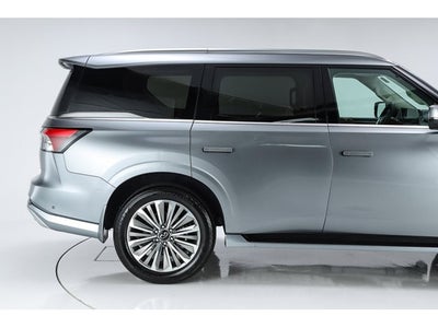 2027 INFINITI QX80 LUXE