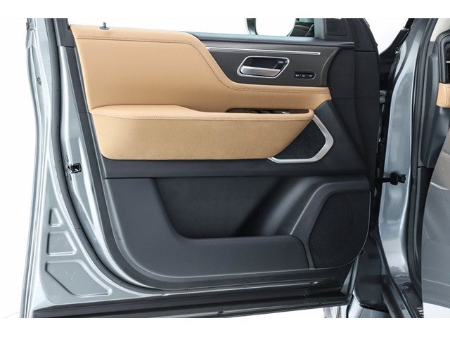 2027 INFINITI QX80 LUXE
