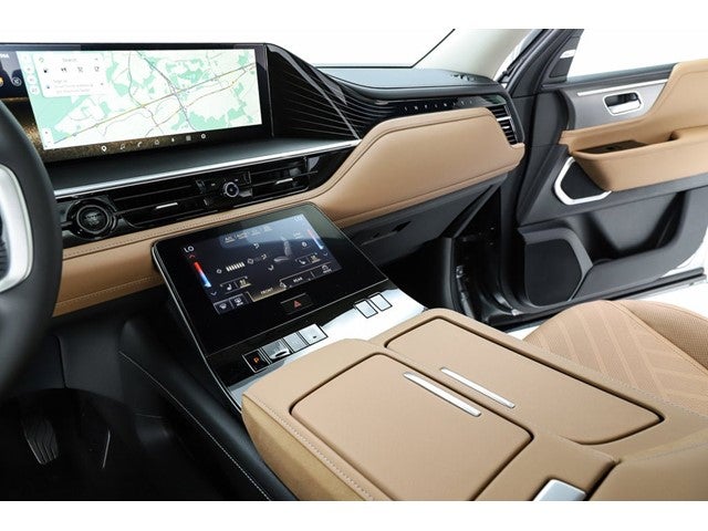 2027 INFINITI QX80 LUXE