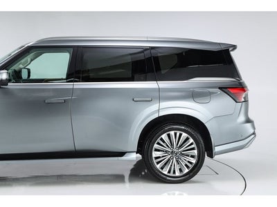 2027 INFINITI QX80 LUXE