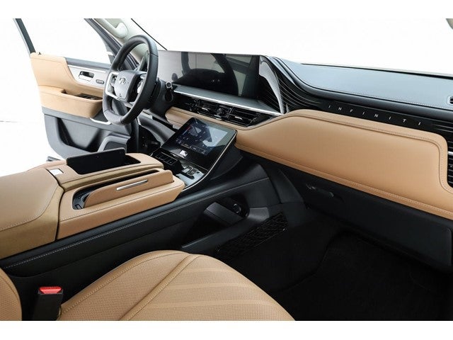 2027 INFINITI QX80 LUXE