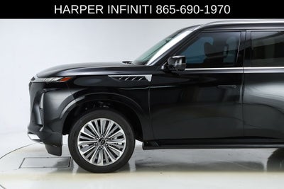 2025 INFINITI QX80 LUXE