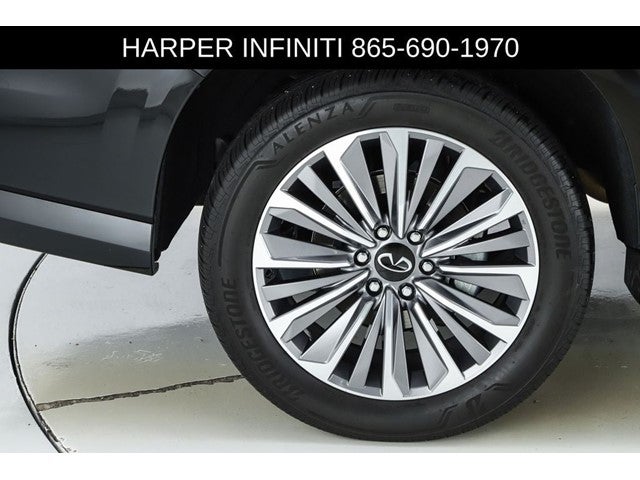 2025 INFINITI QX80 LUXE