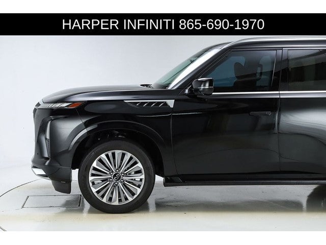 2025 INFINITI QX80 LUXE