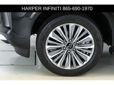 2025 INFINITI QX80 LUXE