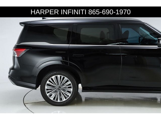 2025 INFINITI QX80 LUXE