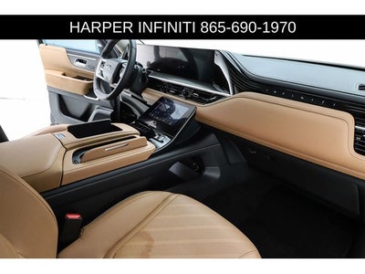 2025 INFINITI QX80 LUXE