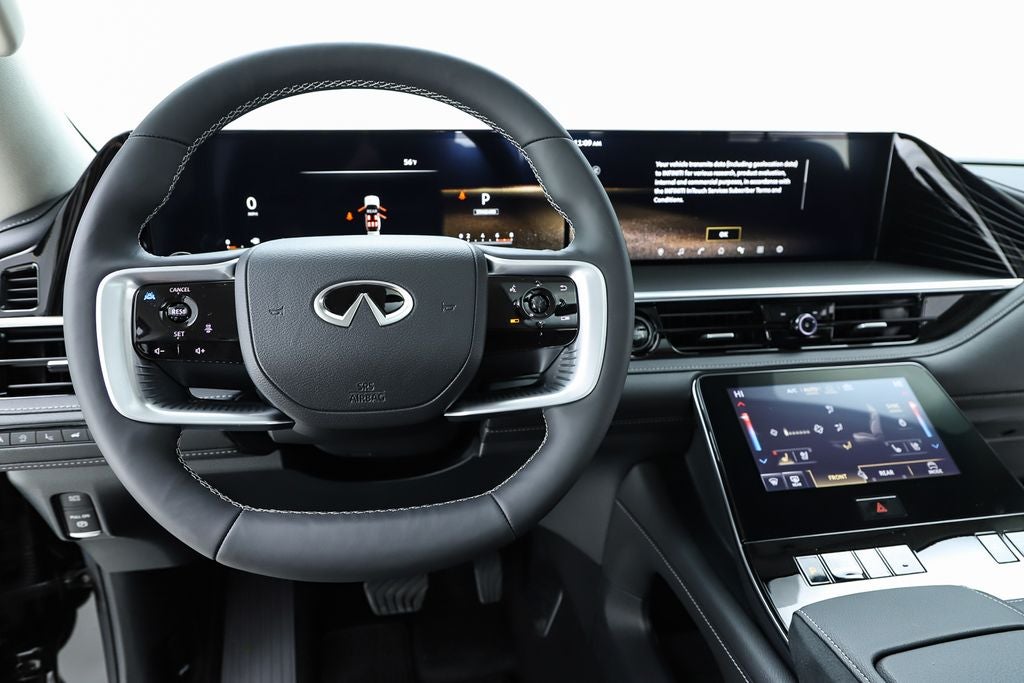 2026 INFINITI QX80 LUXE