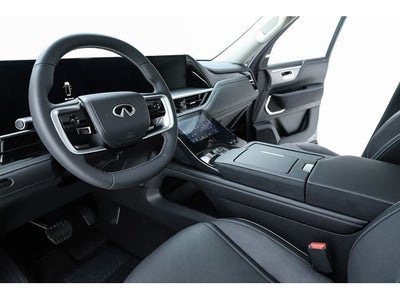 2026 INFINITI QX80 LUXE