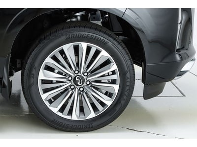 2026 INFINITI QX80 LUXE