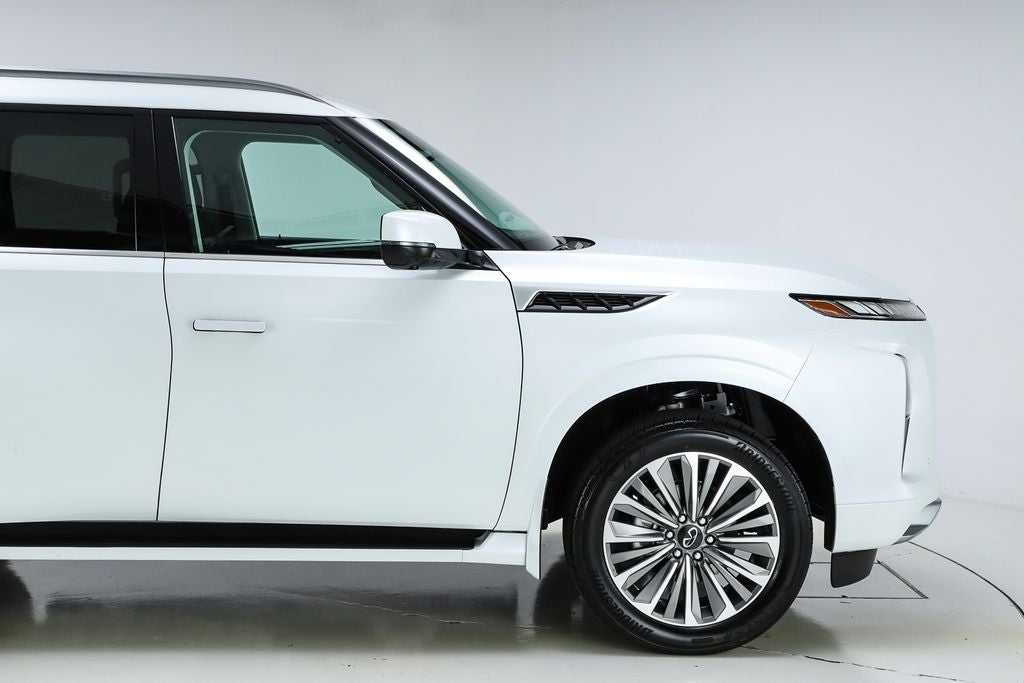 2026 INFINITI QX80 LUXE