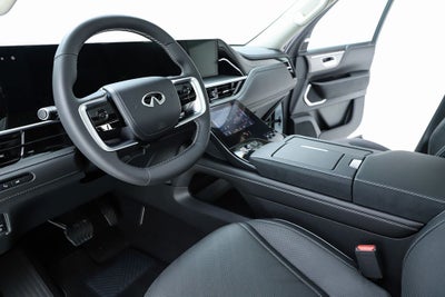 2026 INFINITI QX80 LUXE