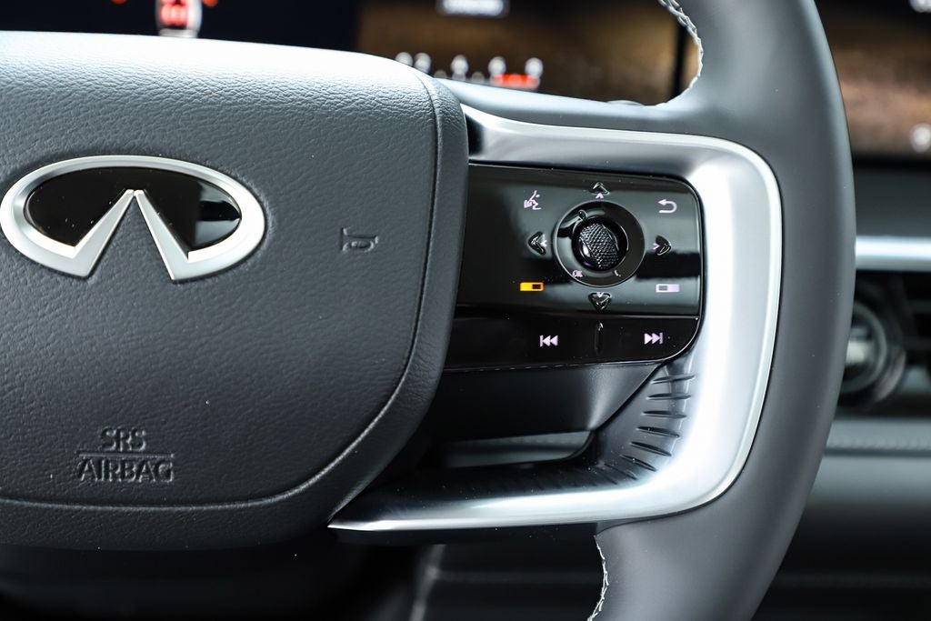 2026 INFINITI QX80 LUXE