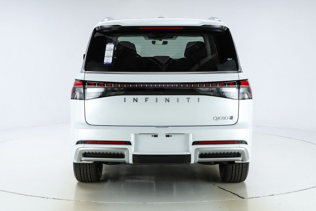 2026 INFINITI QX80 LUXE