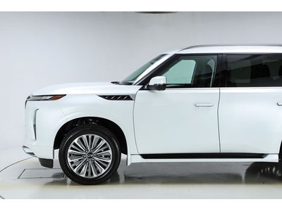 2026 INFINITI QX80 LUXE