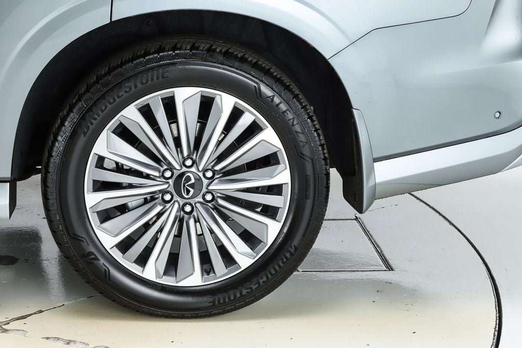 2026 INFINITI QX80 LUXE