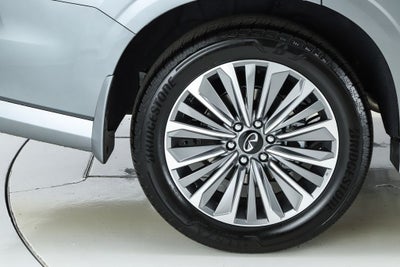 2026 INFINITI QX80 LUXE