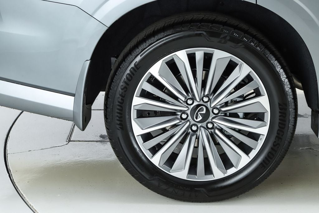 2026 INFINITI QX80 LUXE