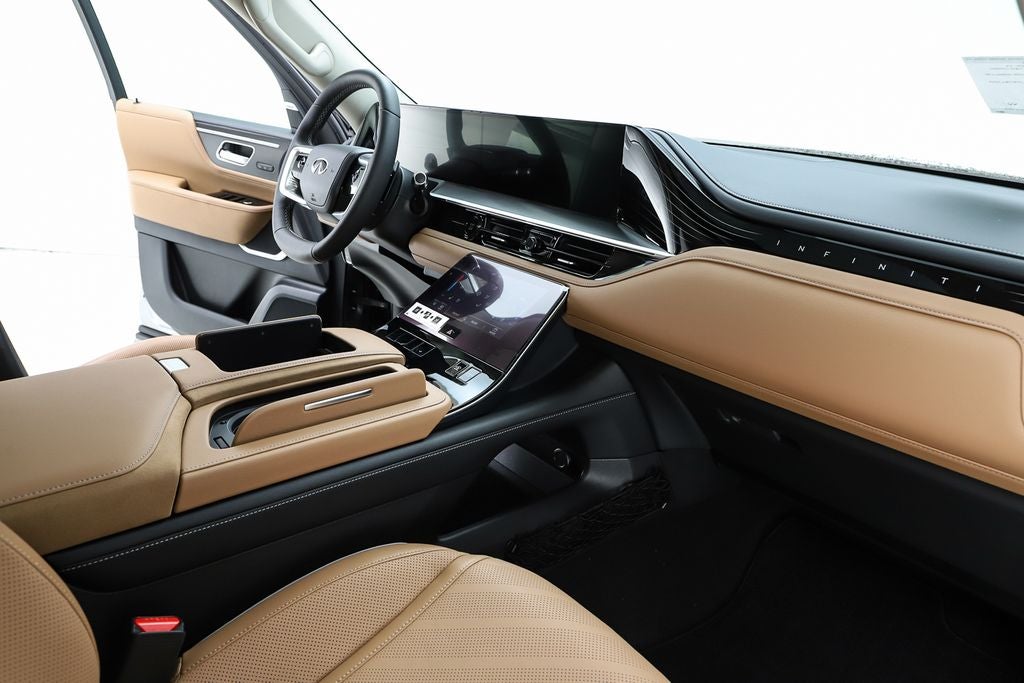 2026 INFINITI QX80 LUXE