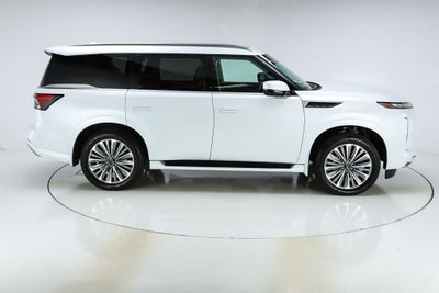 2026 INFINITI QX80 LUXE
