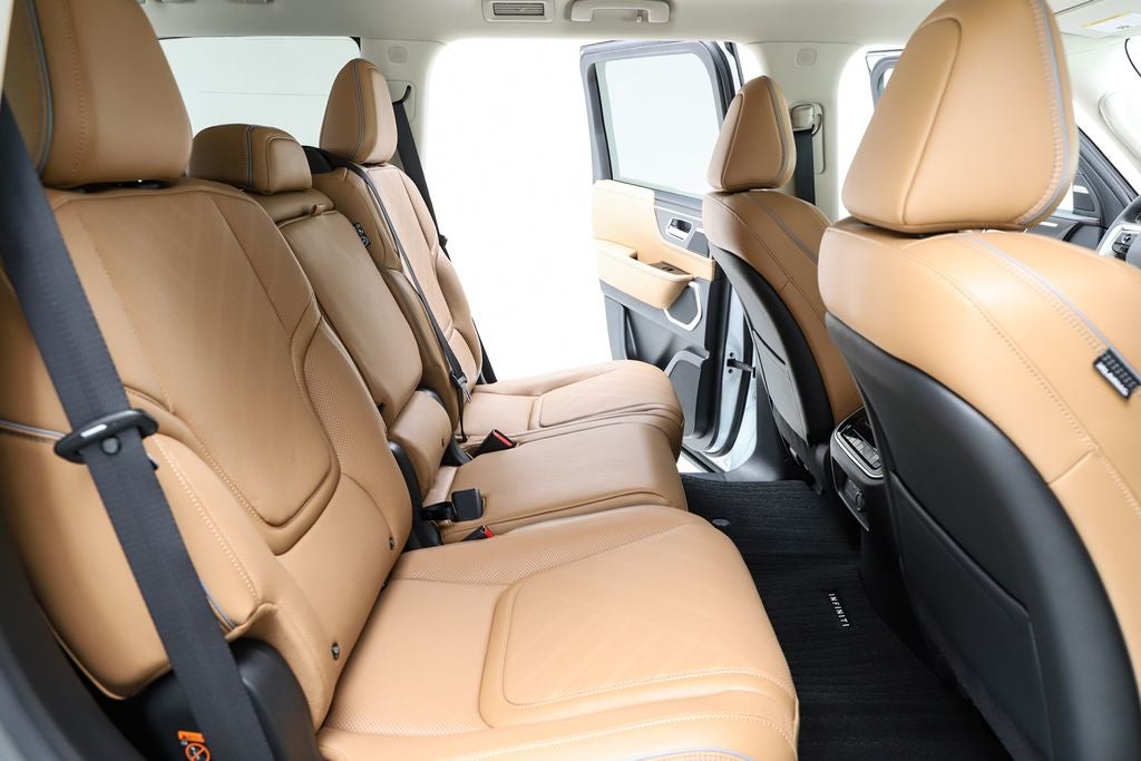 2026 INFINITI QX80 LUXE