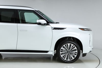 2026 INFINITI QX80 LUXE