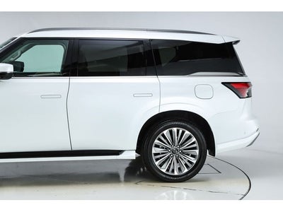 2026 INFINITI QX80 LUXE