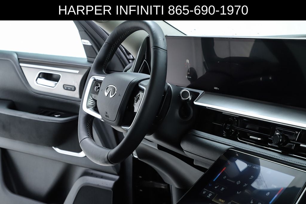 2025 INFINITI QX80 LUXE