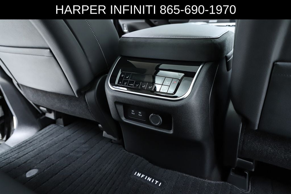 2025 INFINITI QX80 LUXE