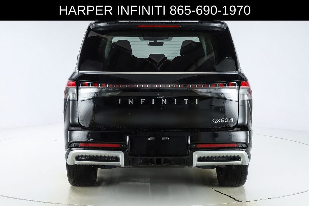 2025 INFINITI QX80 LUXE
