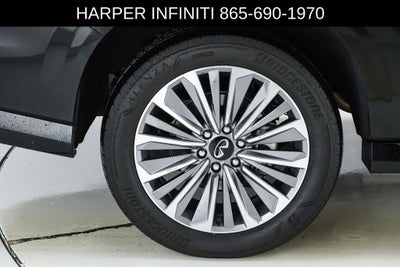 2025 INFINITI QX80 LUXE