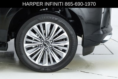 2025 INFINITI QX80 LUXE