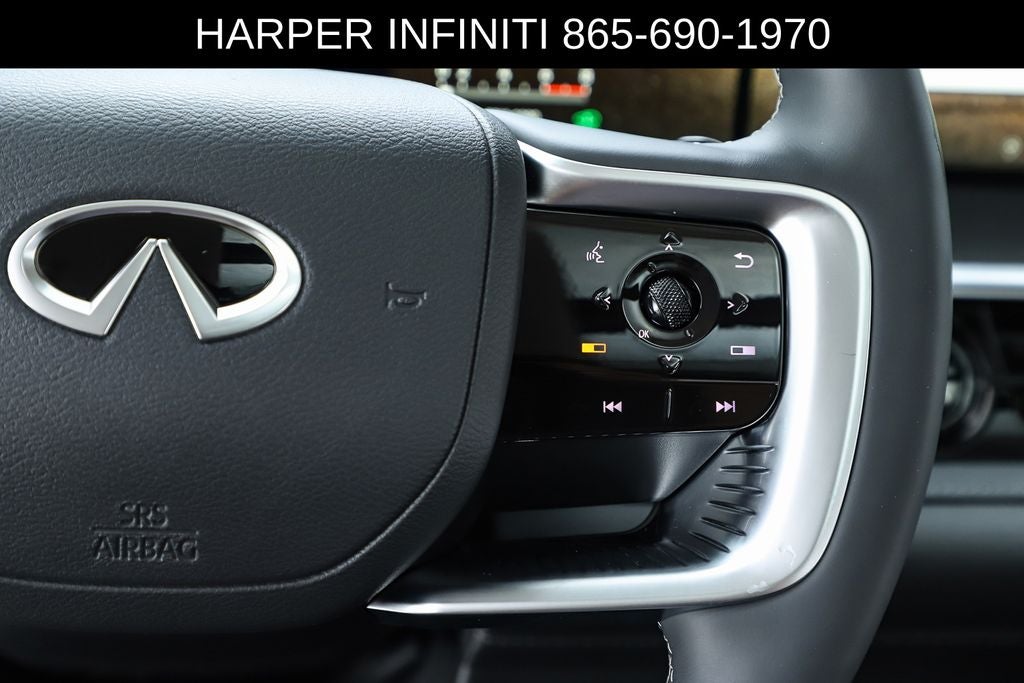 2025 INFINITI QX80 LUXE