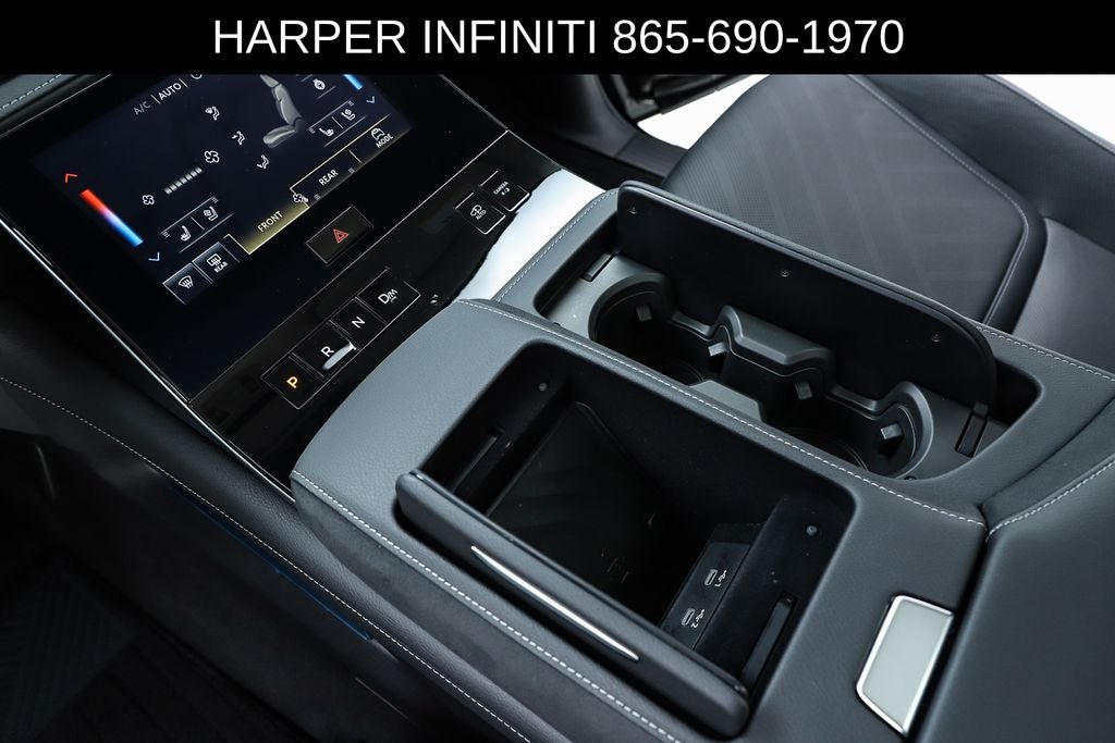 2025 INFINITI QX80 LUXE