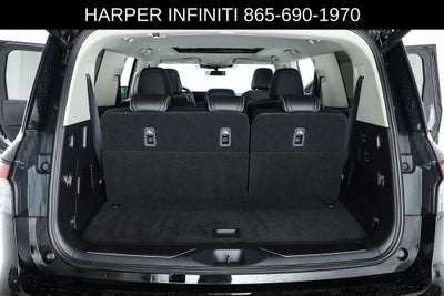 2025 INFINITI QX80 LUXE