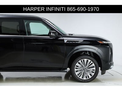 2025 INFINITI QX80 LUXE