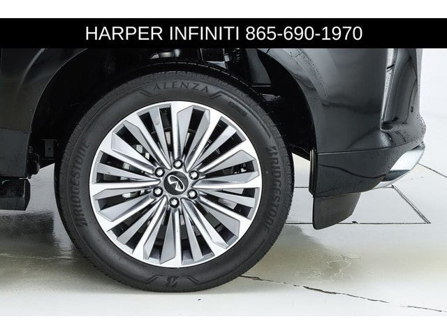 2025 INFINITI QX80 LUXE