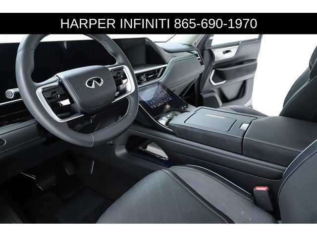 2025 INFINITI QX80 LUXE