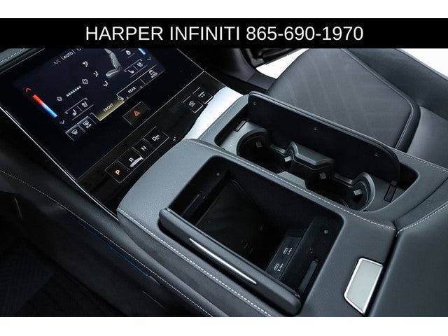 2025 INFINITI QX80 LUXE